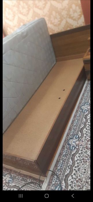 Spalniy Garnitur sotiladi