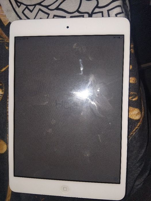 iPad mini 1 (A1455) - Pentru piese /  (Wi-Fi + Cellular)
iPad mi