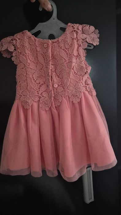 Детски роклички размер 6-9.15 лв за бр.