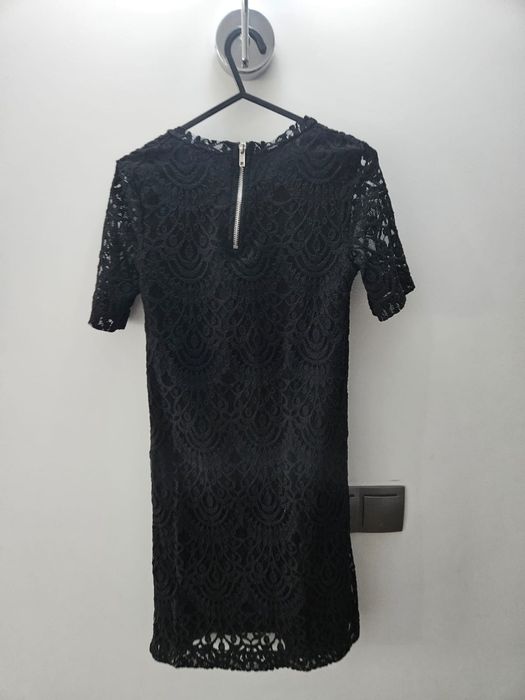 Vând rochie HM din dantela