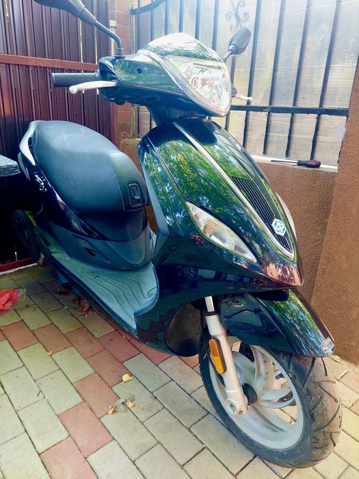 Scuter Piaggio New Fly 2016