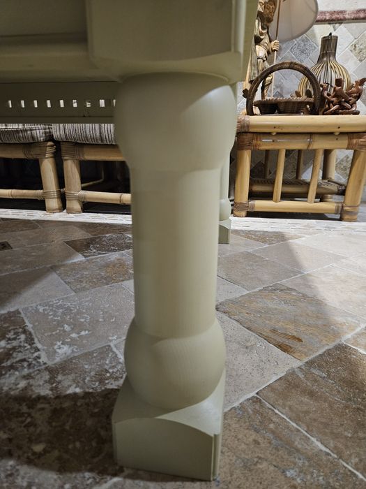 Дървена маса за хол