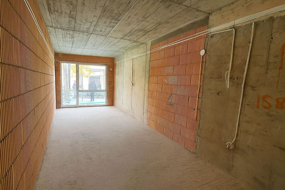 Продава се Двустаен апартамент в София, Надежда 4 - 72 кв.м за 2292 €/кв.м - Снимка #1