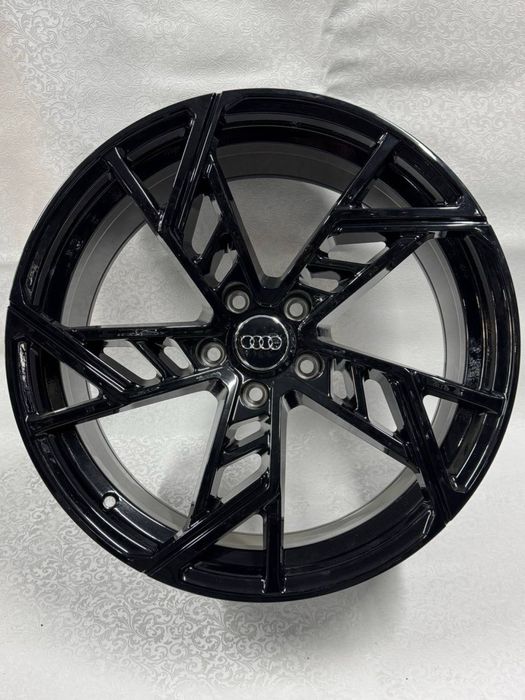 18/5х112 ауди новый комплект дисков