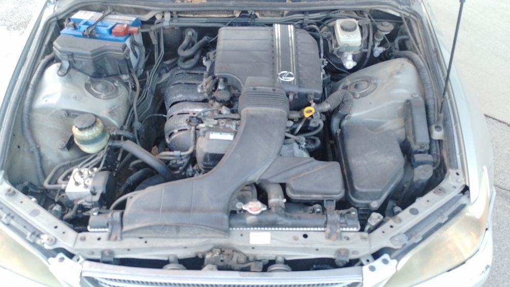 Lexus IS200 2.0 155 к.с.