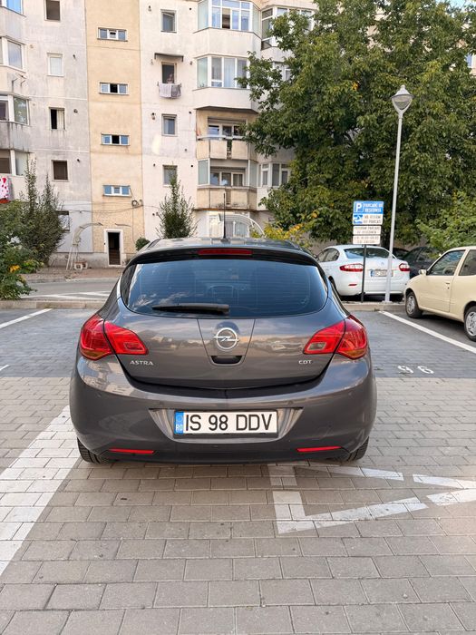 Opel Astra J 1.7 CDTI