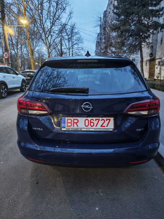 Vând Opel Astra K an fabricație 2016