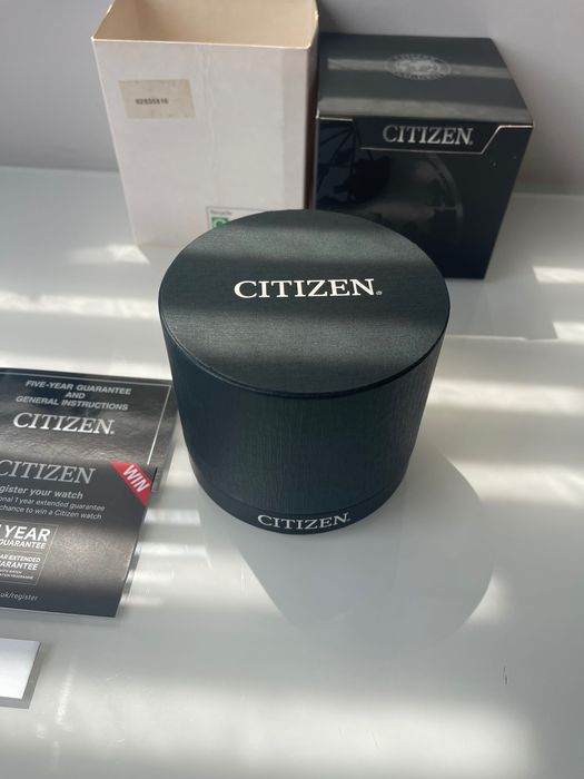 Часовник citizen eco drive titanium чисто нов