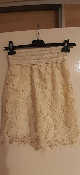 fuste fete, doamne si domnisoare