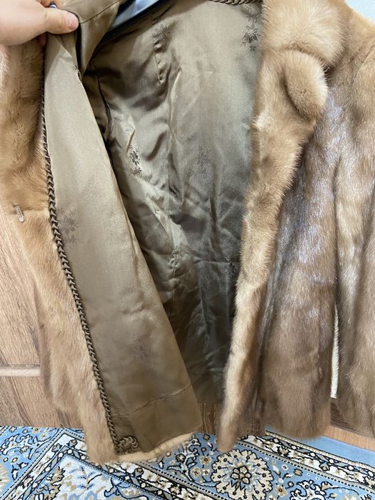 Продам норкувую шубу