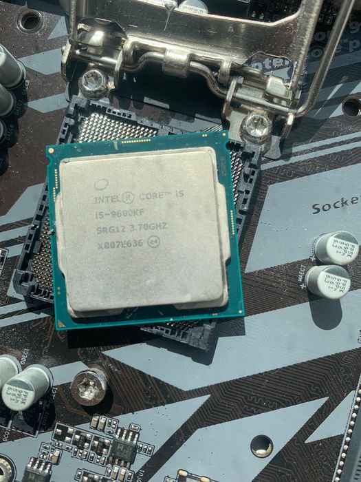 Процессор i5-9600kf