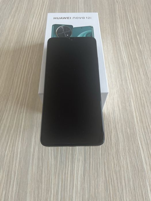 Huawei Nova 12i cu garantie.