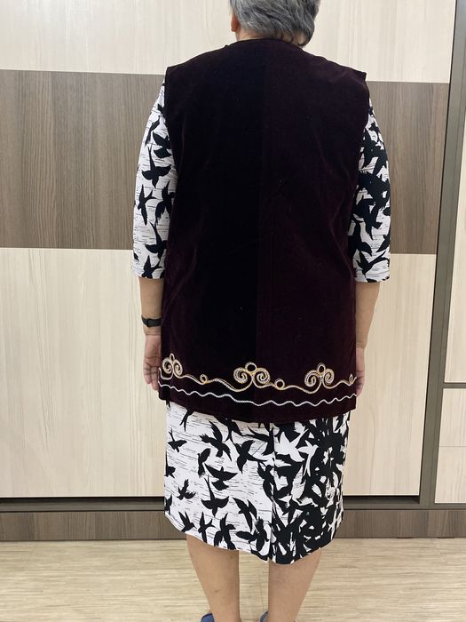 Жилетки национальные (разные)