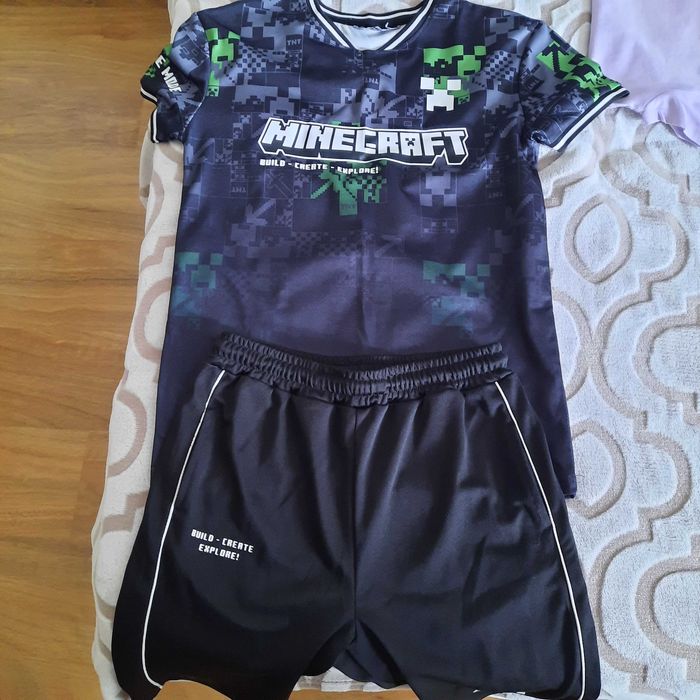 Спортен костюм за момче 158/164