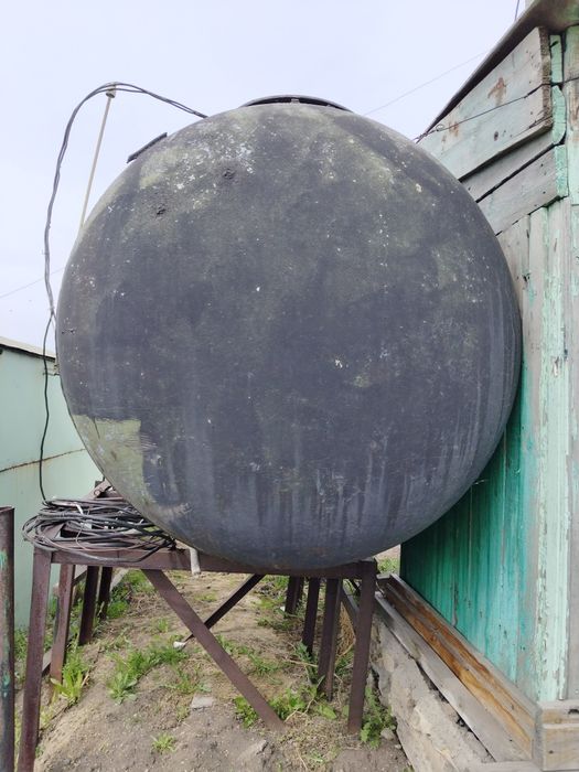 Продам бочку, ёмкостью 3.6 куба