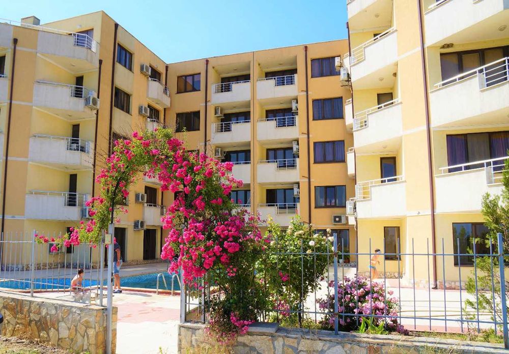 Продава се Двустаен апартамент в Бургас, Сарафово - 60 кв.м за 1267 €/кв.м - Снимка #13