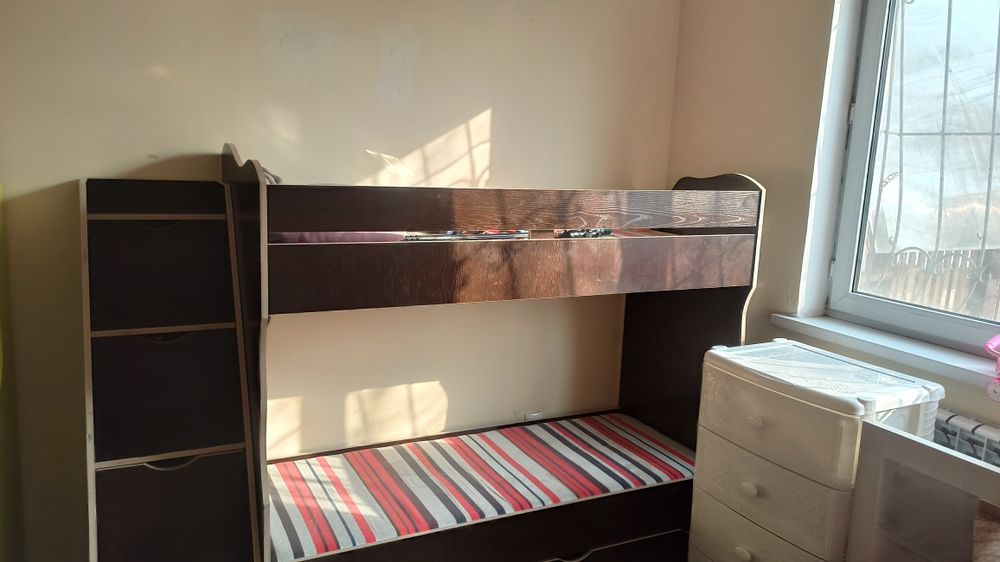 Кровать двух ярусный 30000тг