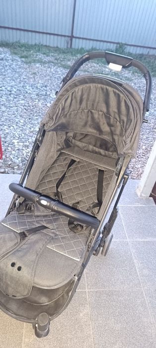 Продам прогулочную коляску