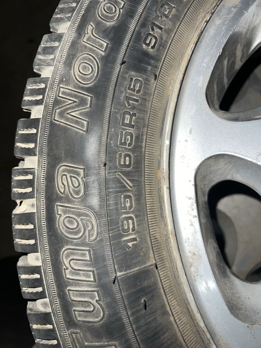 Шины 195/65/15.