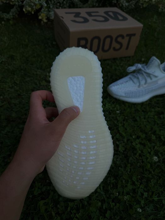 Adidasi Yeezy Cloud White Reflective / Premium / 2026