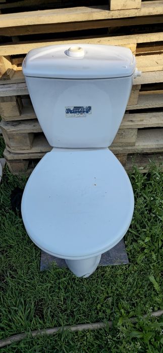 Унитаз туалетный