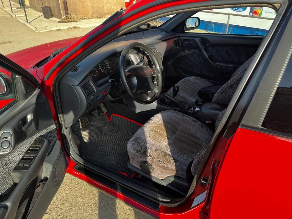 Продам машину toyota carina e