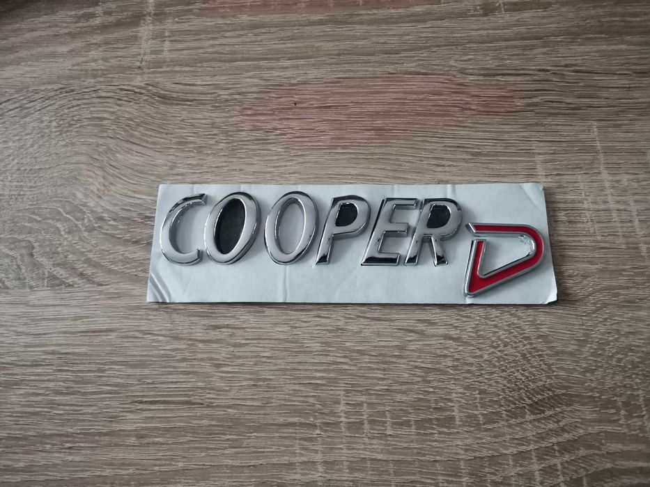 сребриста емблема MINI Cooper D