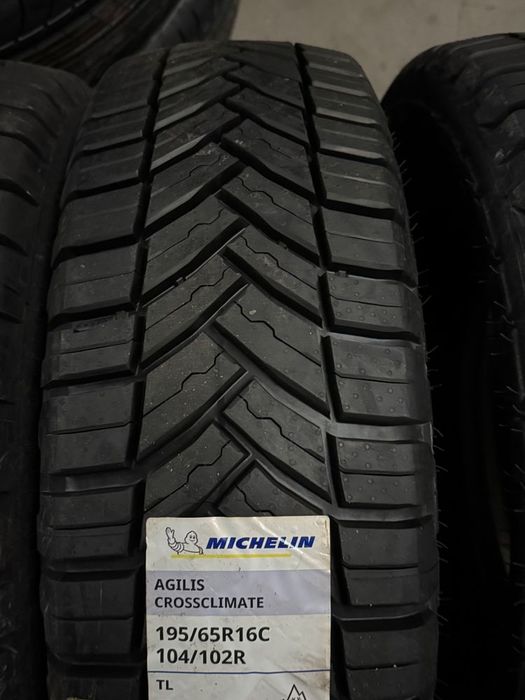 Vând 4 anvelope 195/65/16c Michelin allseason noi