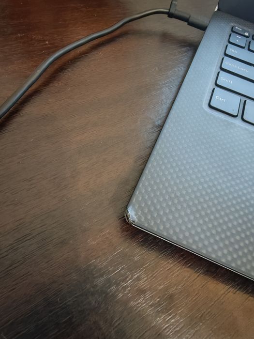 Laptop Dell ultraportabil XPS 9305