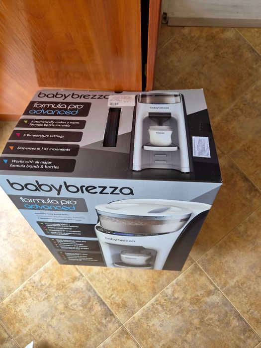 Baby Brezza Уред за приготвяне на адаптирано мляко Formula Pro Advanced