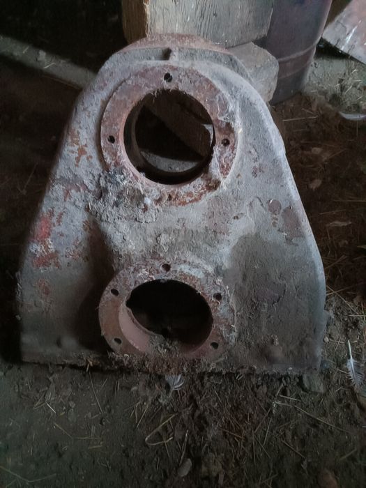 Запчасти на трактор т-16