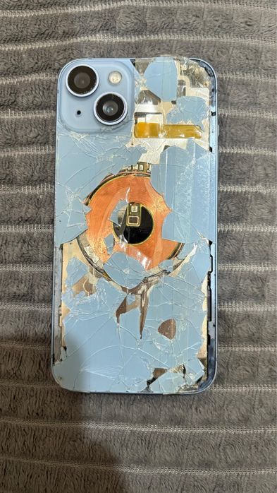 Продам телефон