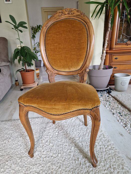 Masă extensibilă + 6 scaune