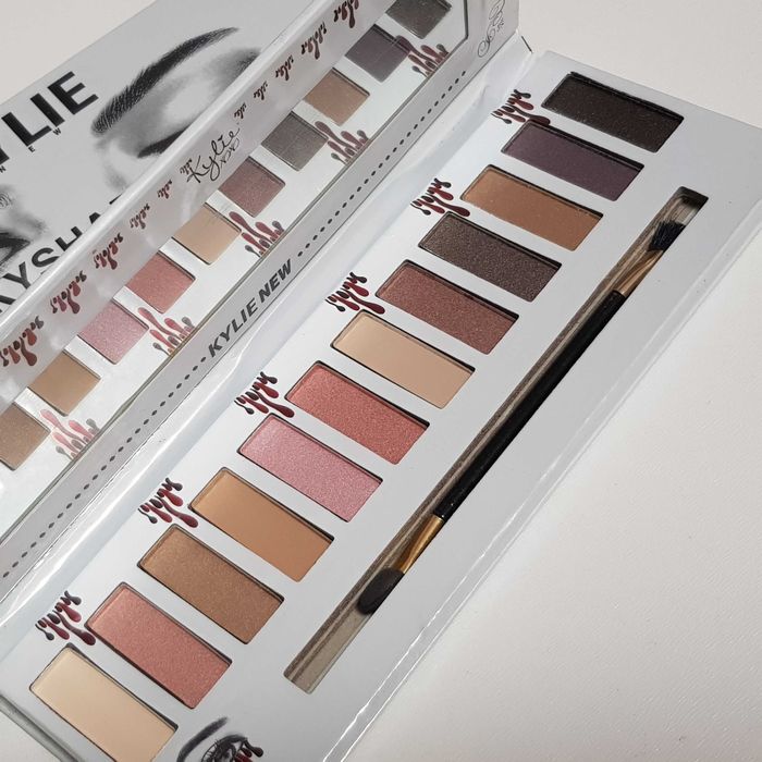 Kyshadow paleta Kylie fard 12 nuante