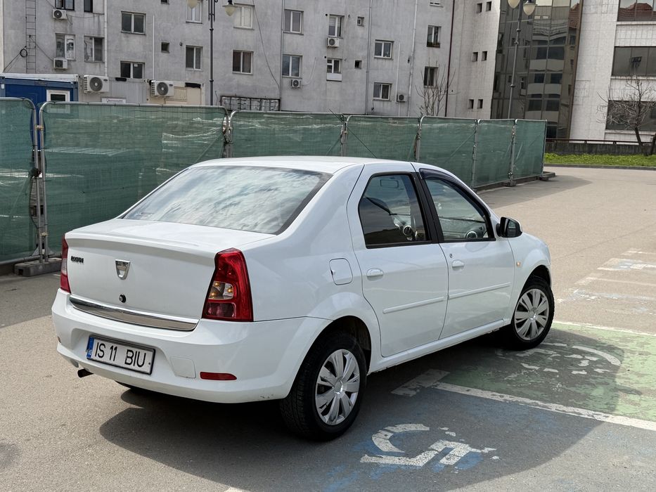 Dacia Logan 1.2 benzina an 2012