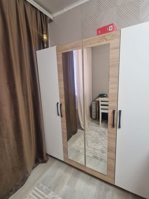 Две кровати и шифонер