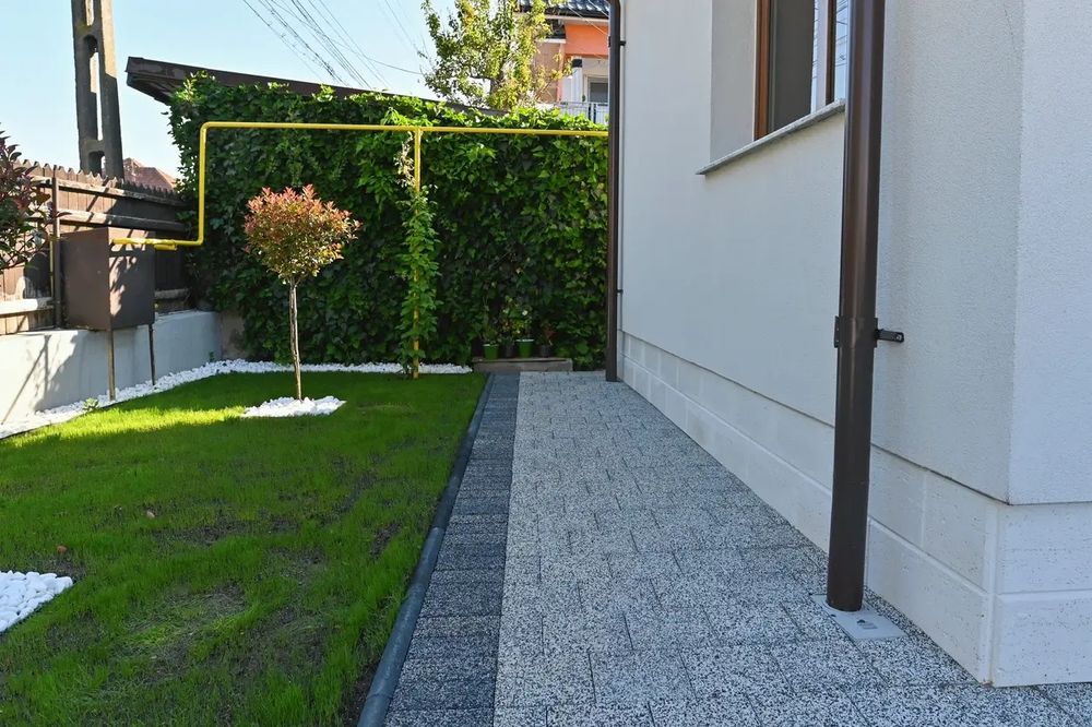 Montaj pavaj,borduri,dale