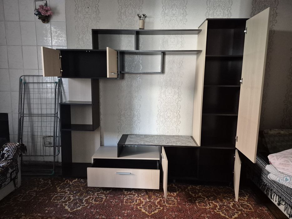 Продаётся стенка в гостиную