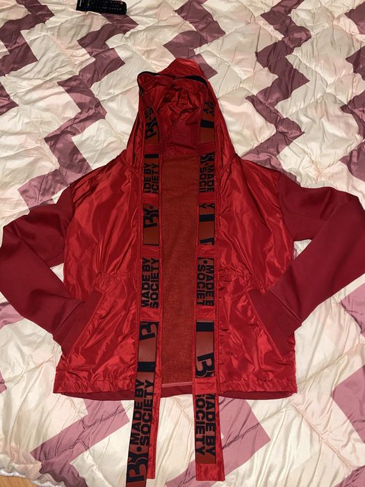 Compleu made by society