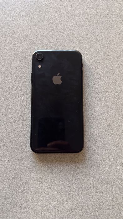 iPhone Xr - 100 % батерия