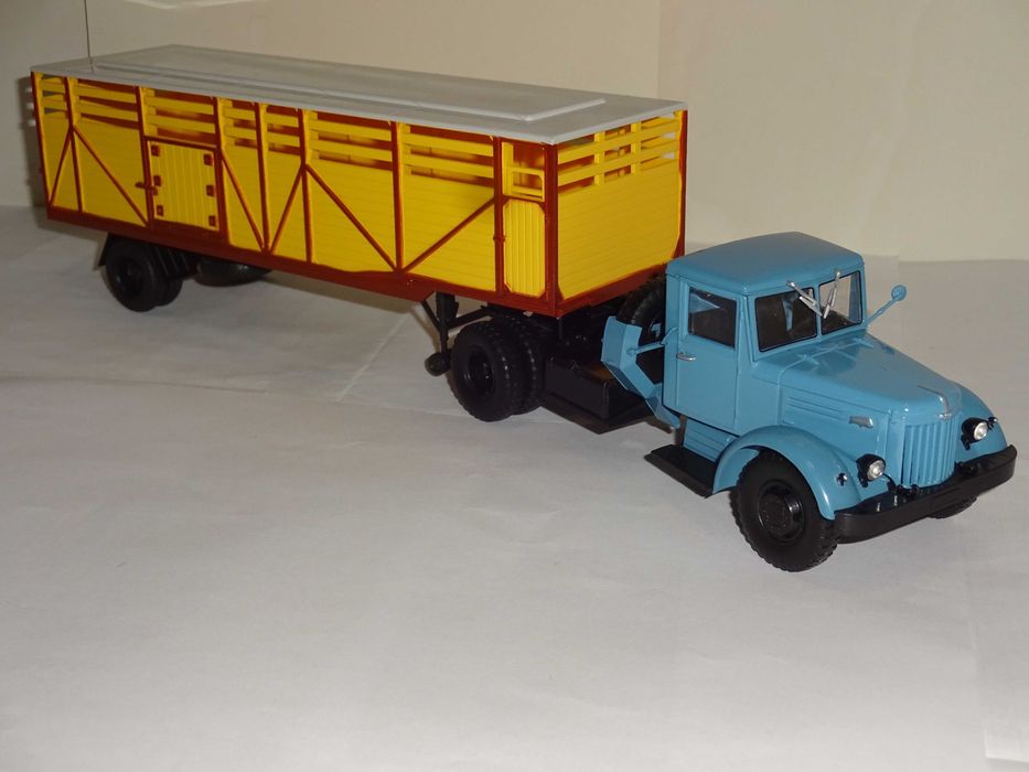 Масштабные модели 1/43 продам.