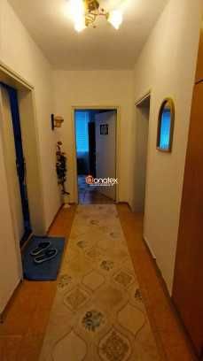 Продава се: Втори етаж от къща 86 кв.м в гр.Карлово