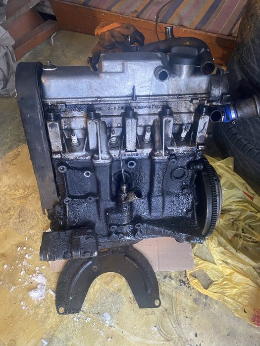 Продам матор от2110