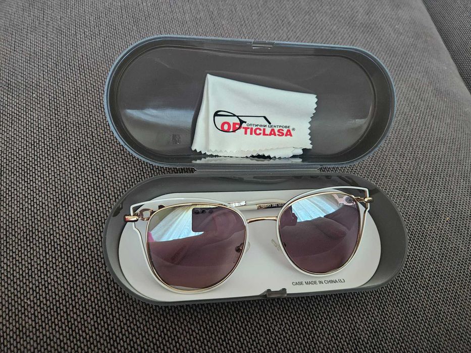 Слънчеви очила Guess