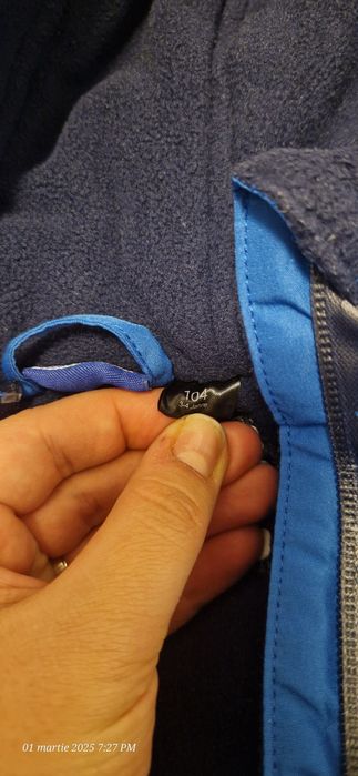 Vând combinezon impermeabil