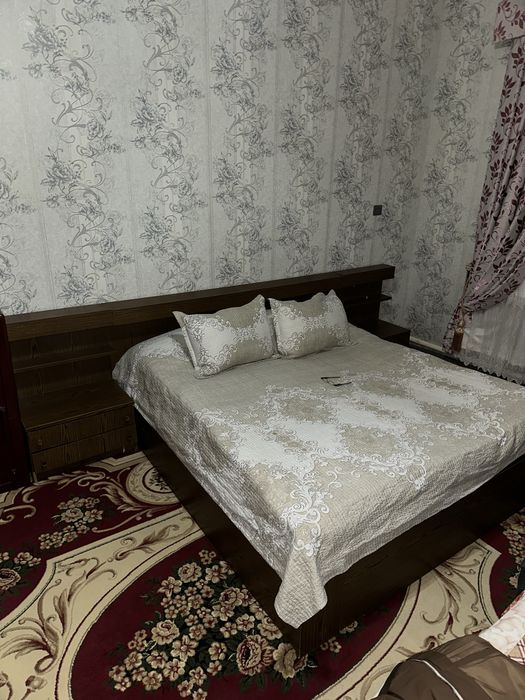 двуспальный кровать