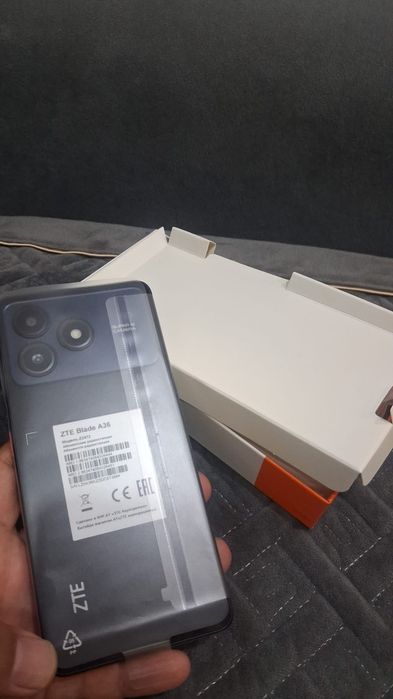 Продам ZTE новый телефон