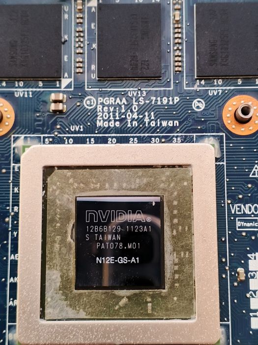 Nvidia placă video 1,5gb