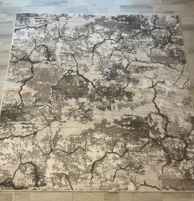 Квадратен килим 149 × 149 см - добро сьстоян