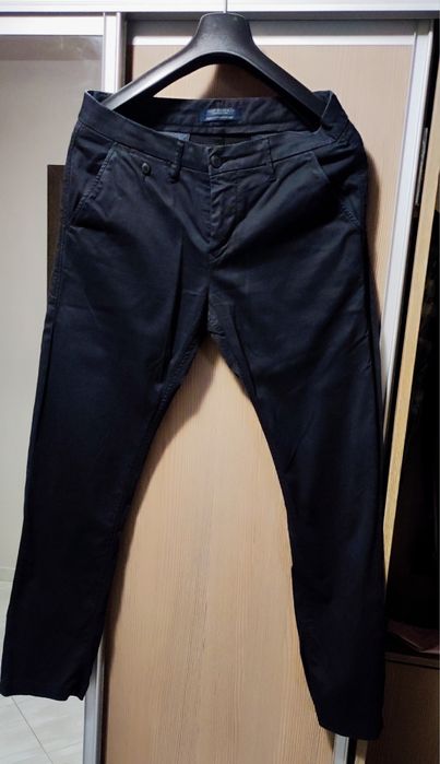 Мъжки дънки и панталони